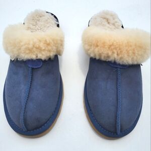 UGG  Women's SLIPPERS